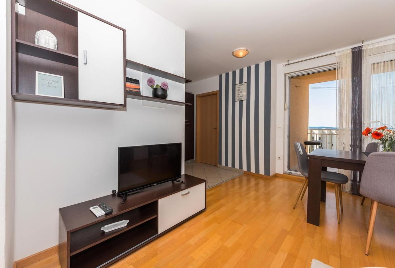 Apartment Sea View In Makarska, Free Parking Dış mekan fotoğraf