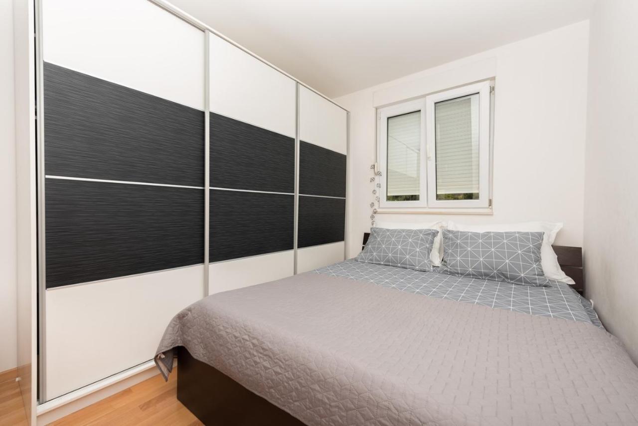 Apartment Sea View In Makarska, Free Parking Dış mekan fotoğraf