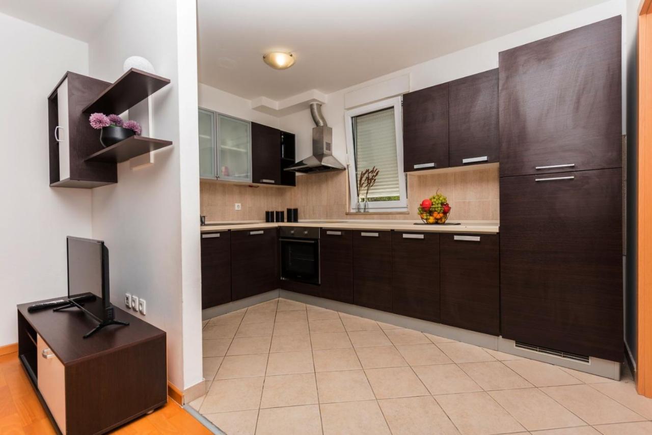 Apartment Sea View In Makarska, Free Parking Dış mekan fotoğraf